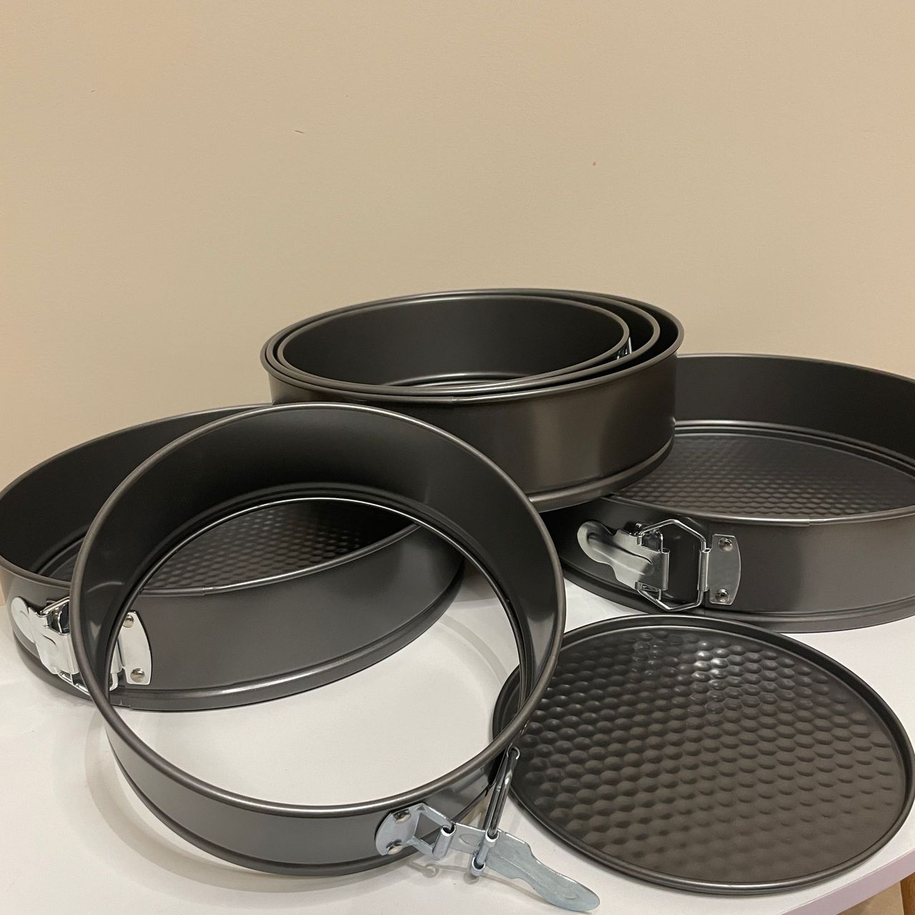 6-Piece Springform Cake Pan Set